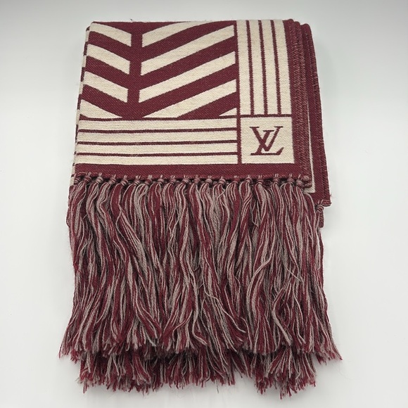 Louis Vuitton Reversible Wool & Silk Muffler Scarf in box - Picture 1 of 14